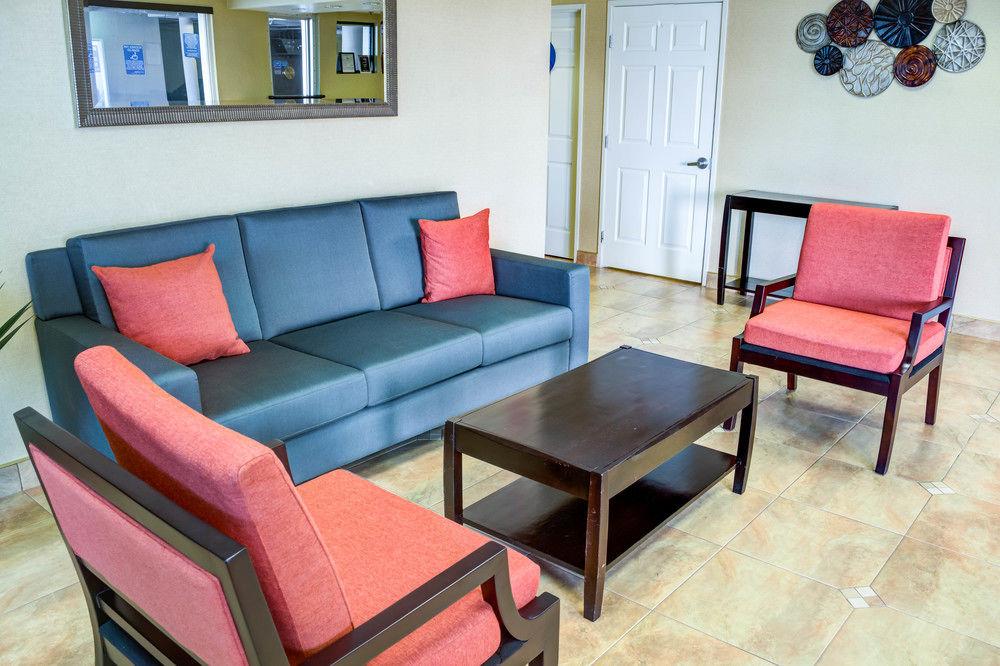 Comfort Inn & Suites Near Universal - N Hollywood - Burbank Los Angeles Ngoại thất bức ảnh