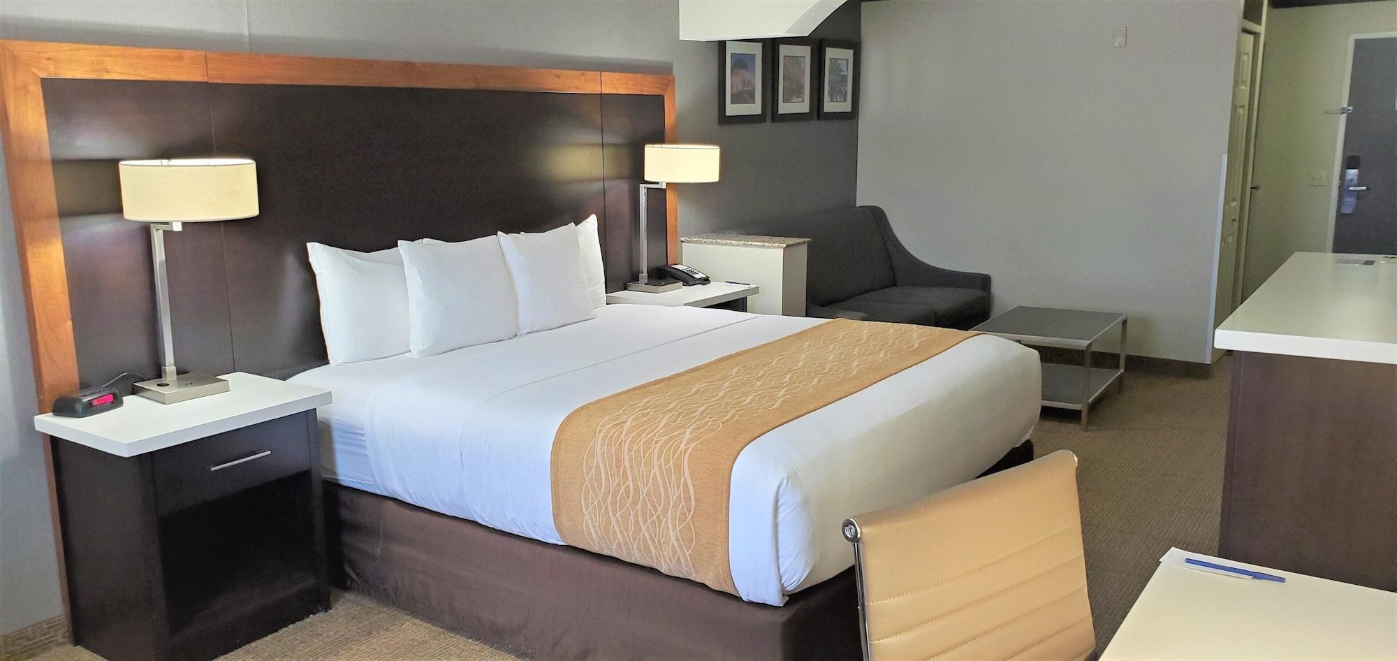 Comfort Inn & Suites Near Universal - N Hollywood - Burbank Los Angeles Ngoại thất bức ảnh