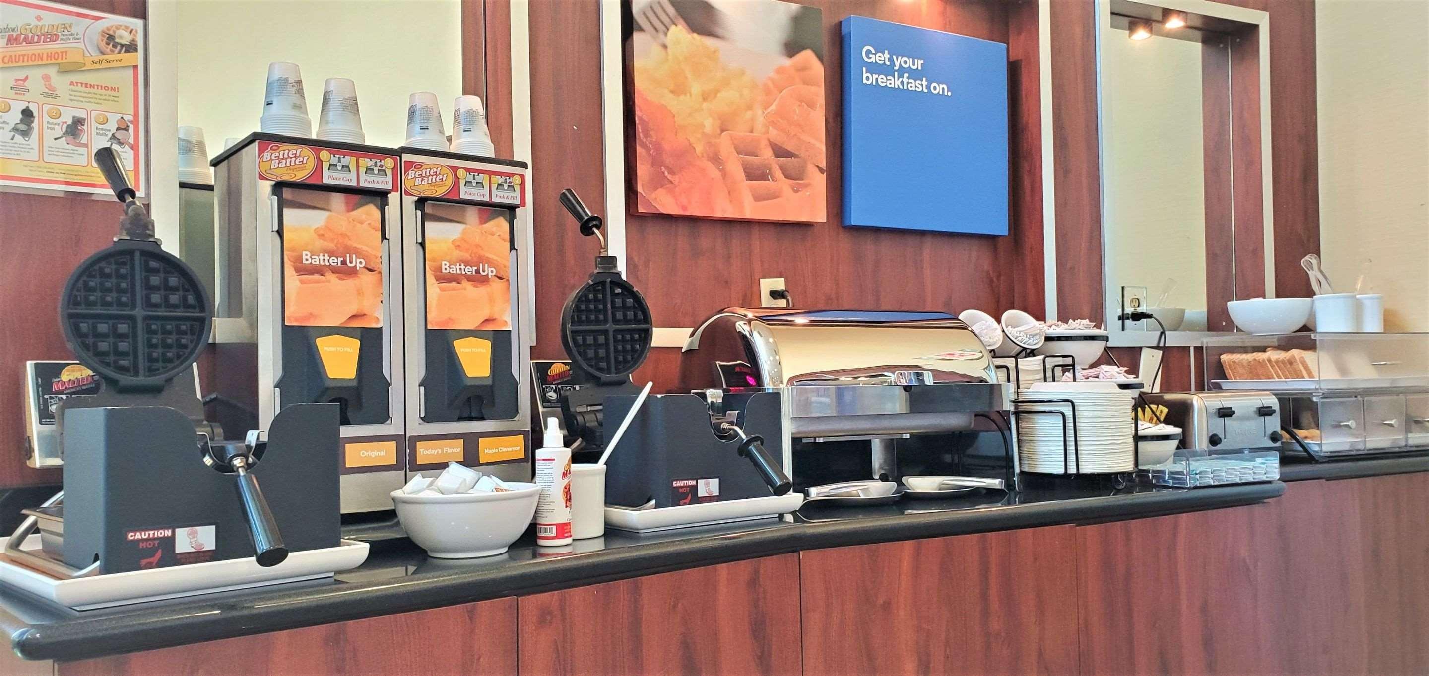 Comfort Inn & Suites Near Universal - N Hollywood - Burbank Los Angeles Ngoại thất bức ảnh