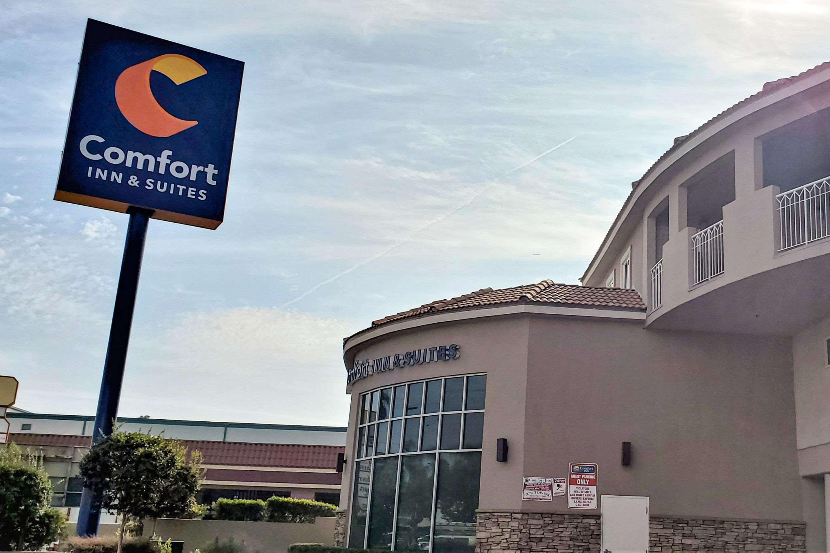 Comfort Inn & Suites Near Universal - N Hollywood - Burbank Los Angeles Ngoại thất bức ảnh
