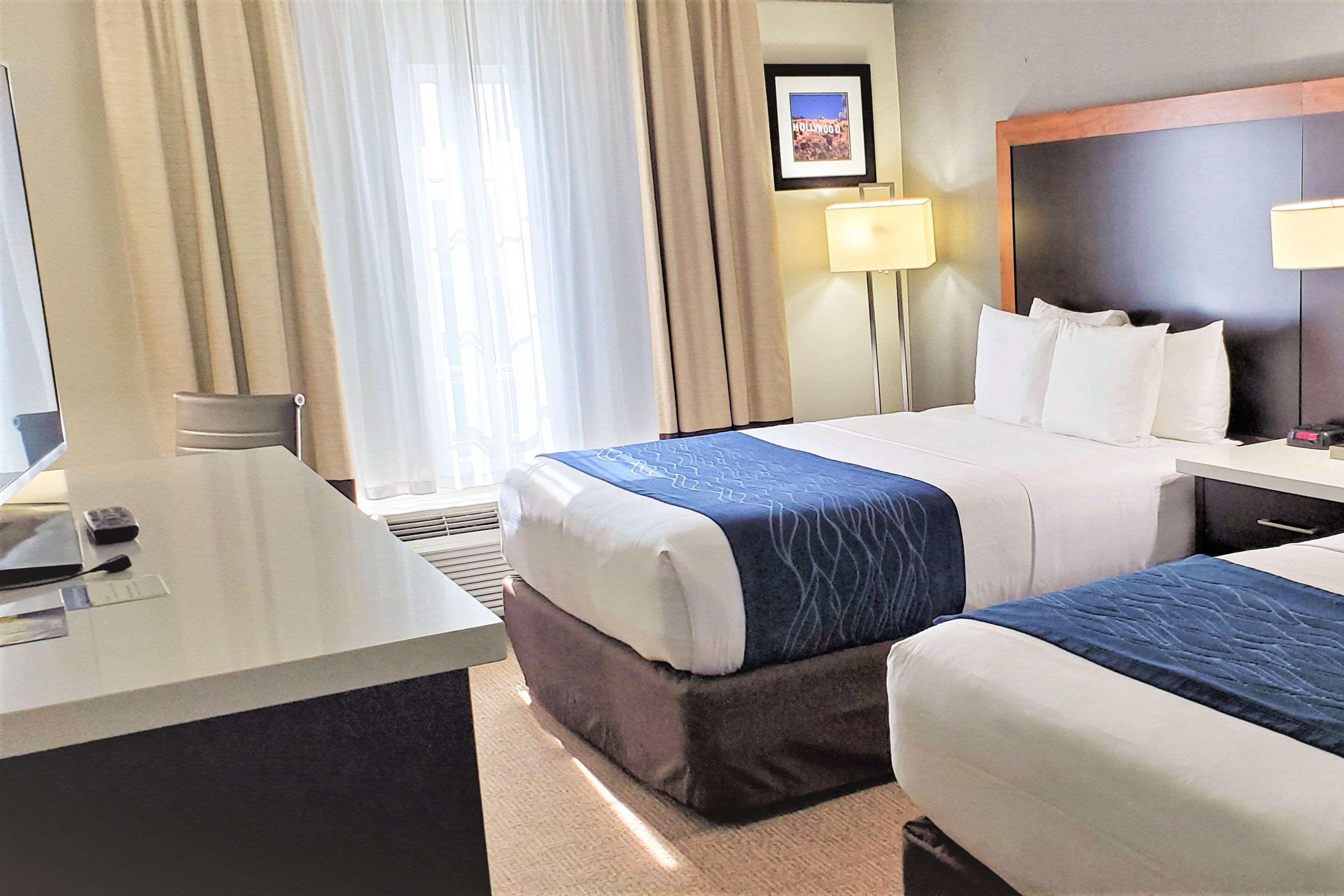 Comfort Inn & Suites Near Universal - N Hollywood - Burbank Los Angeles Ngoại thất bức ảnh