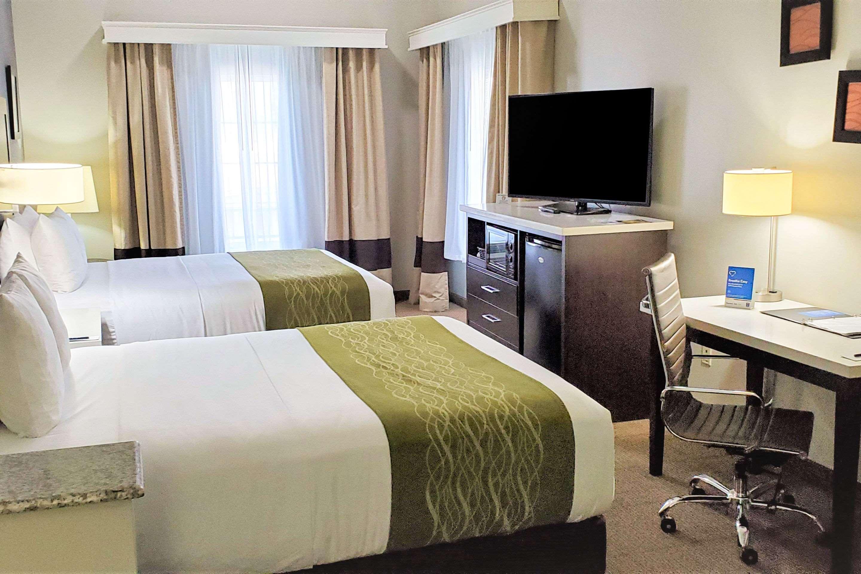 Comfort Inn & Suites Near Universal - N Hollywood - Burbank Los Angeles Ngoại thất bức ảnh