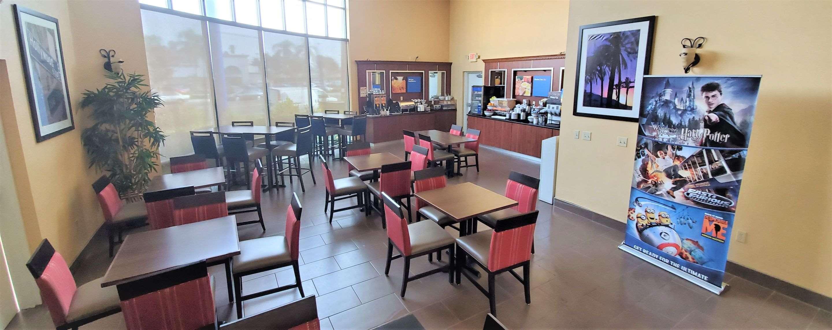 Comfort Inn & Suites Near Universal - N Hollywood - Burbank Los Angeles Ngoại thất bức ảnh