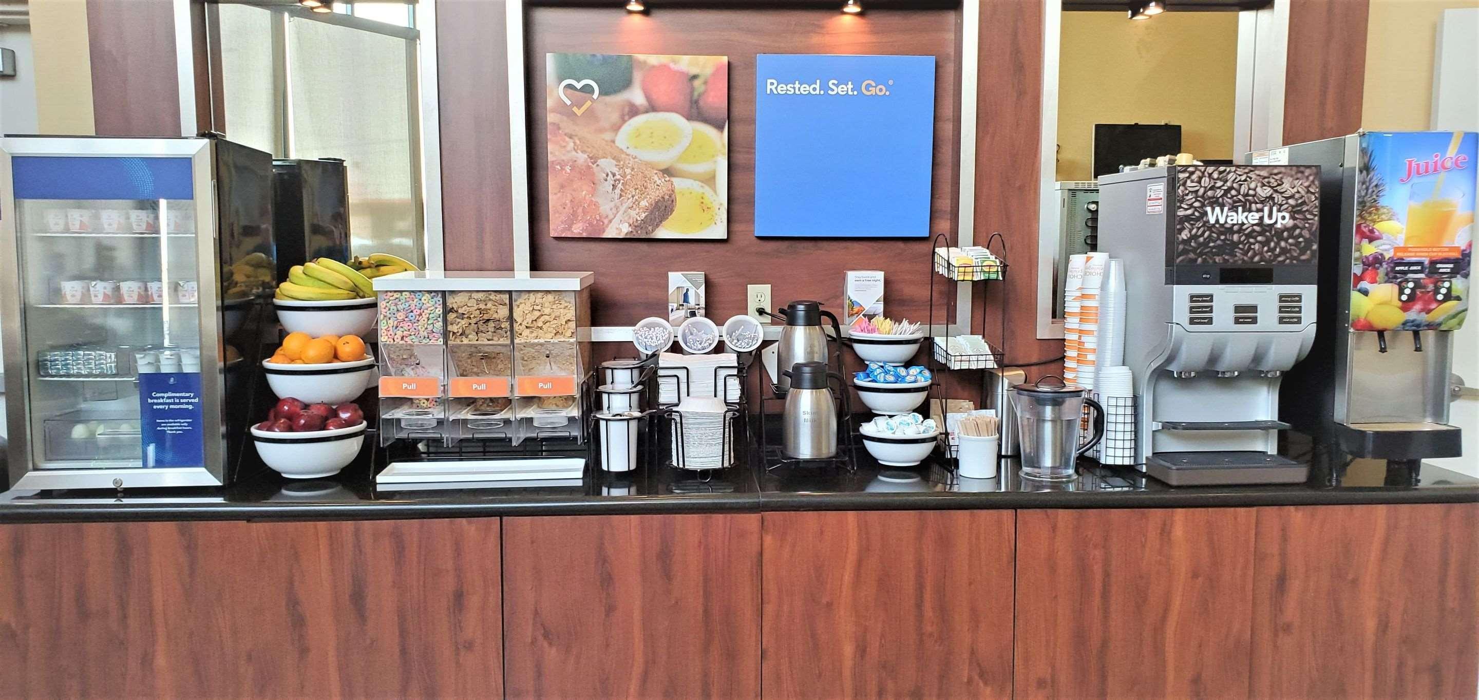 Comfort Inn & Suites Near Universal - N Hollywood - Burbank Los Angeles Ngoại thất bức ảnh