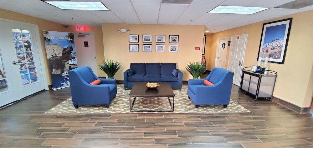 Comfort Inn & Suites Near Universal - N Hollywood - Burbank Los Angeles Ngoại thất bức ảnh